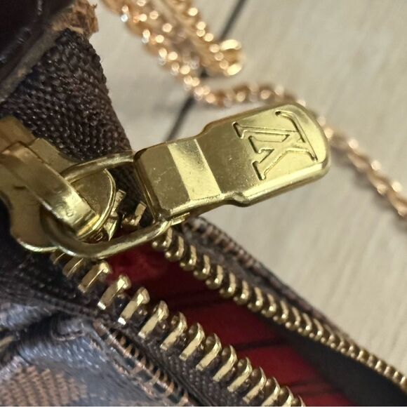 Used in excellent condition Louis Vuitton limited edition Damier Pochette - Picture 12 of 12